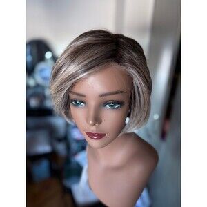 Raquel Welch “Real deal” wig in color Shaded cappuccino new